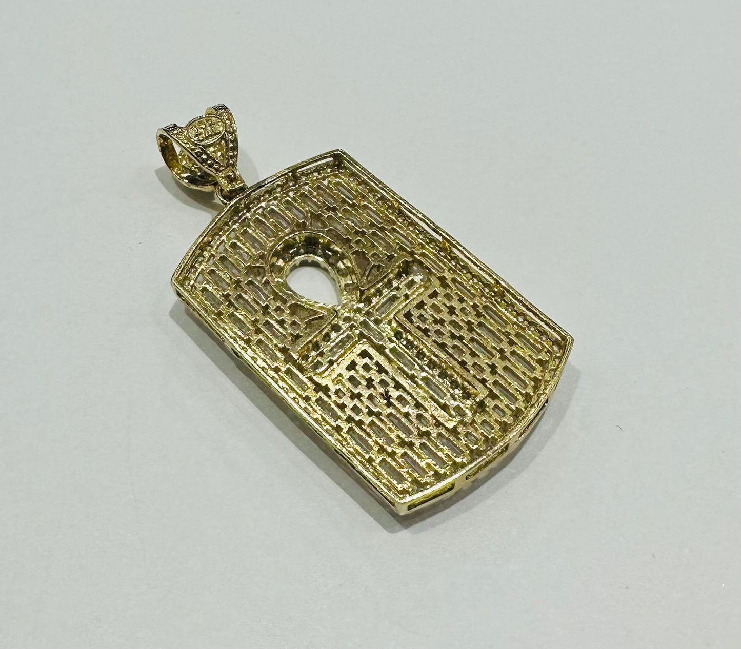 10K GOLD CROSS BAGUETTE PENDANT- WEIGHT: 9.5gm