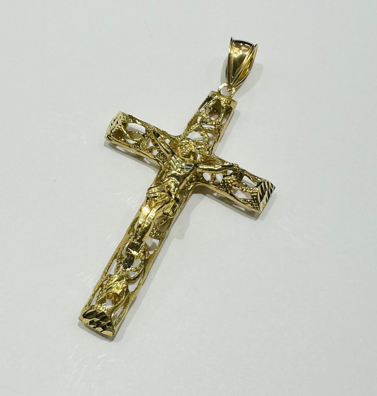 10K GOLD JESUS CROSS PENDANT- WEIGHT: 9.5gm