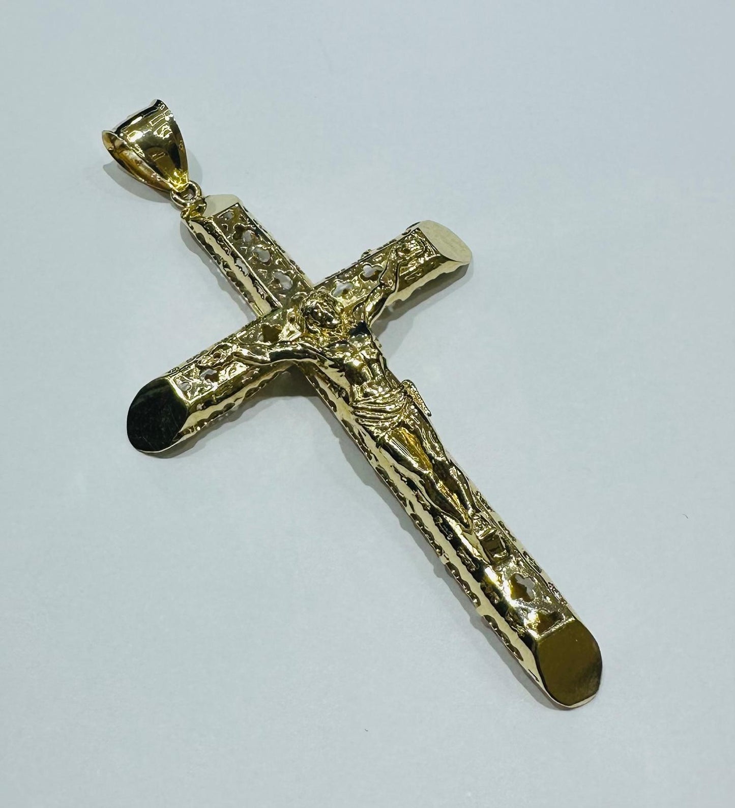 10K GOLD CROSS JESUS PENDANT- WEIGHT: 11.3gm