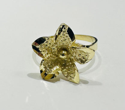 10K GOLD FLOWER RING- WEIGHT: 2.4gm