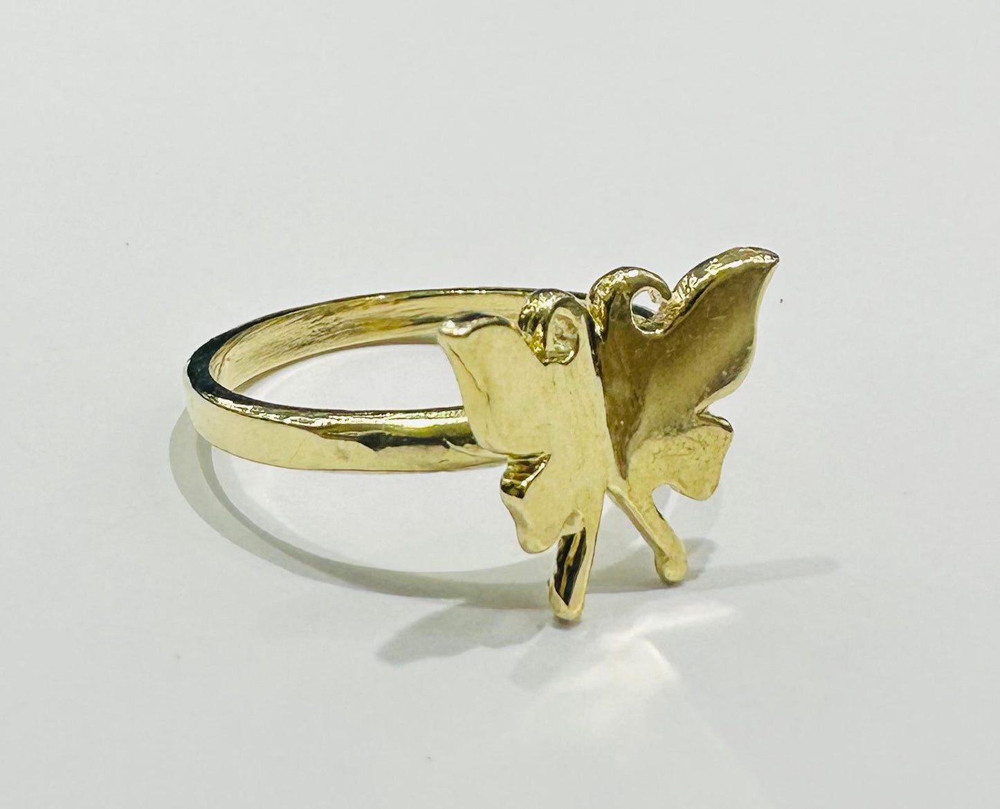 10K GOLD BUTTERFLY RING- WEIGHT: 2.5gm