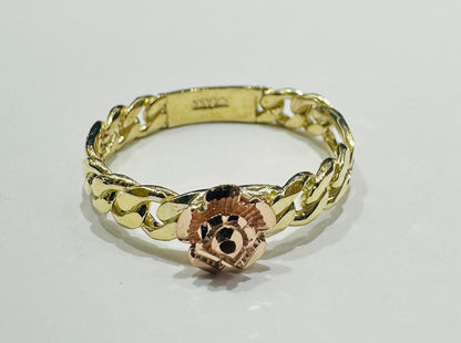 10K GOLD TWO TONED FLOWER RING- WEIGHT: 3.0gm