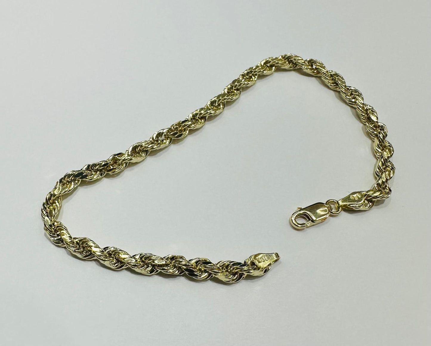 10K GOLD ROPE BRACELET- WEIGHT: 2.8gm    8"    3.89mm