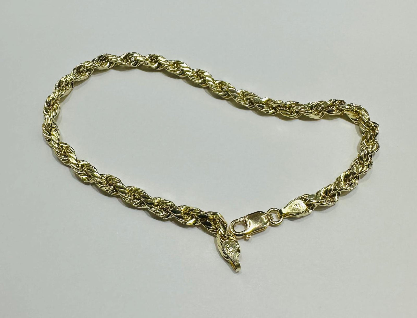 10K GOLD ROPE BRACELET- WEIGHT: 2.8gm    8"    3.89mm