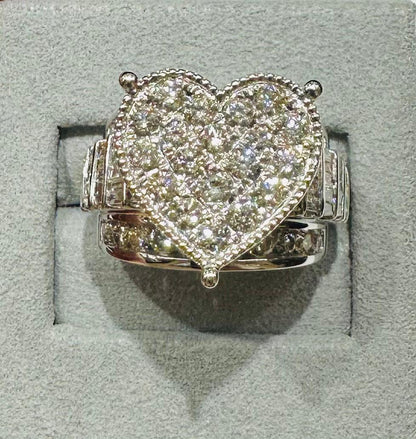 10K WHITE GOLD NATURAL DIAMOND HEART RING- WEIGHT: 3.000CT