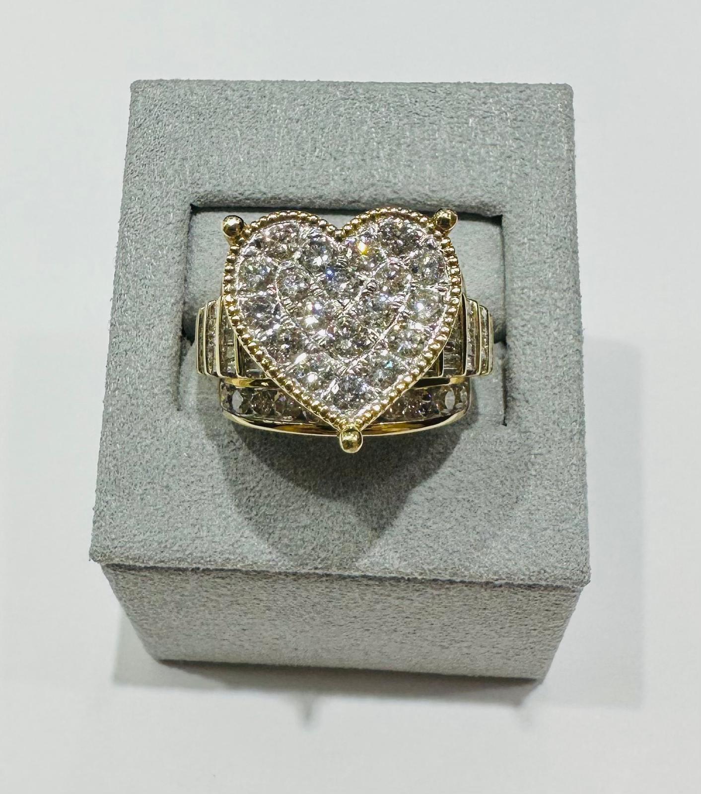 10K YELLOW GOLD NATURAL DIAMOND HEART RING- WEIGHT: 3.000CT