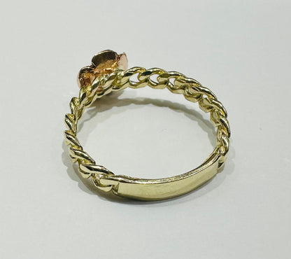 10K GOLD TWO TONED FLOWER RING- WEIGHT: 3.0gm