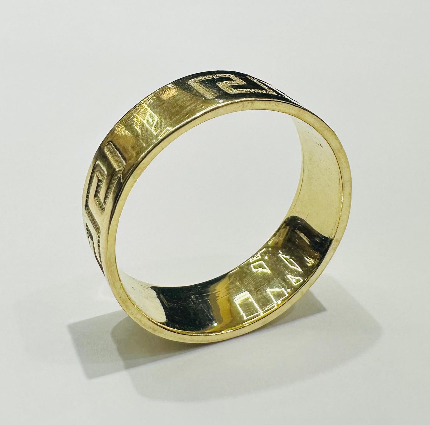 10K GOLD GREEK DESIGN RING- WEIGHT: 5.4gm