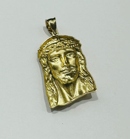 10K GOLD JESUS FACE PENDANT- WEIGHT: 3.4gm
