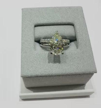 14K WHITE GOLD LAB GROWN PEAR DIAMOND RING  VS2-  3.50CTW